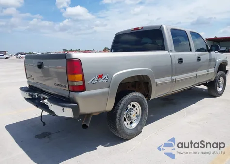 2002 Chevrolet Silverado 2500Hd Lt из США, поврежденный, VIN 1GCHK23U62F247742